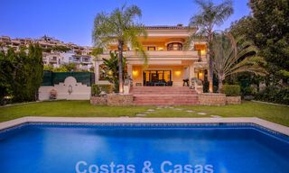 Tijdloze luxevilla met Andalusische charme te koop omgeven door golfbanen in Marbella - Benahavis 59689 