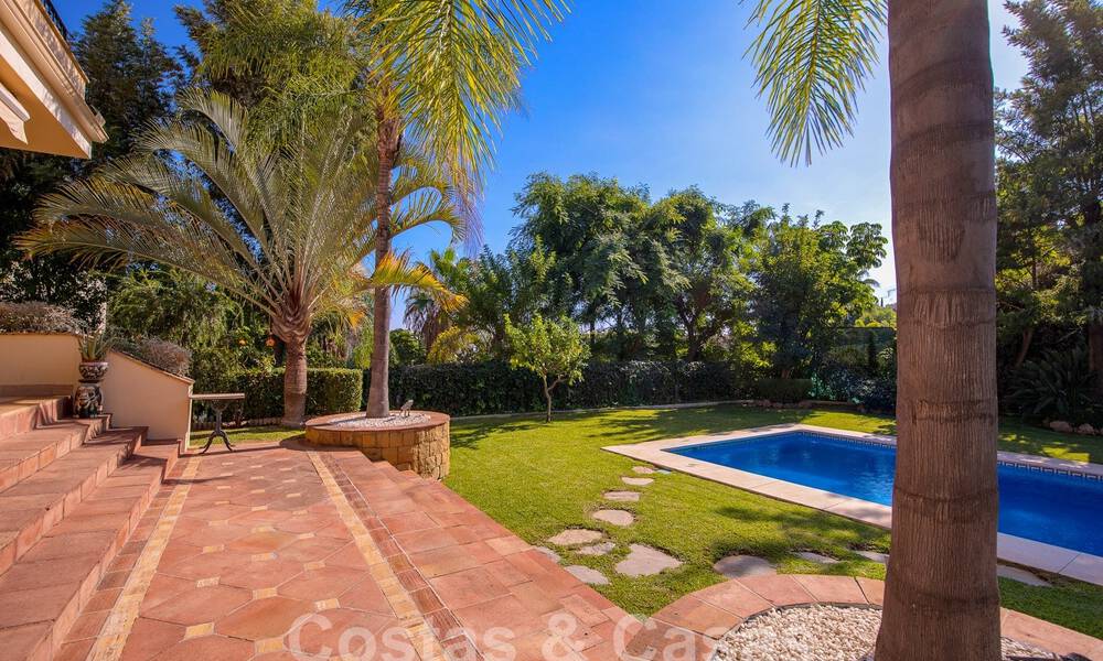 Tijdloze luxevilla met Andalusische charme te koop omgeven door golfbanen in Marbella - Benahavis 59698