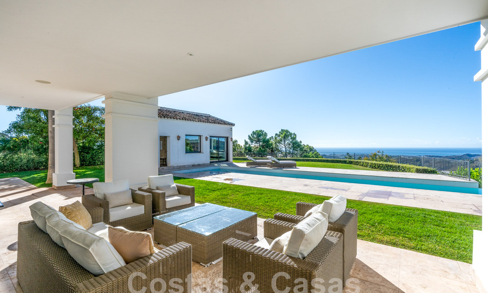 Statige luxevilla in Mediterrane stijl te koop met schitterend panoramisch zeezicht in Marbella - Benahavis 59876