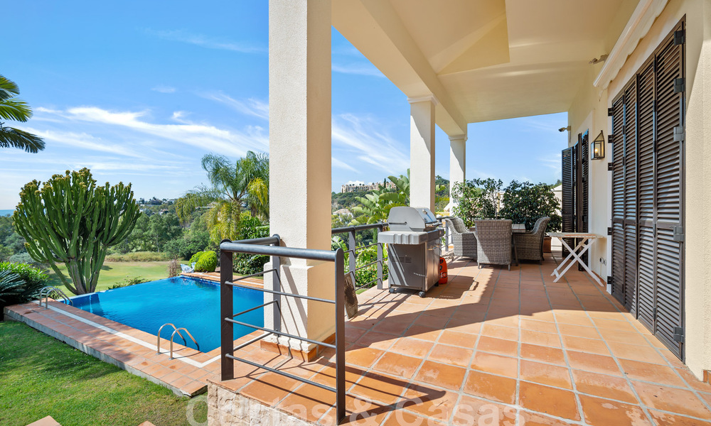 Ruime luxevilla te koop, grenzend aan een eersteklas golfbaan in het La Quinta golfresort, Benahavis - Marbella 59764