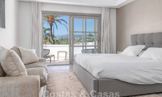 Eigentijdse Andalusische luxevilla te koop in een hoogstaande golfomgeving in Nueva Andalucia, Marbella 59919 