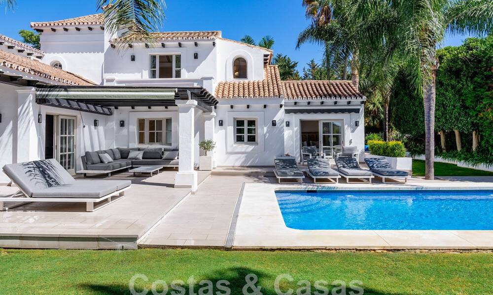 Eigentijdse Andalusische luxevilla te koop in een hoogstaande golfomgeving in Nueva Andalucia, Marbella 59937