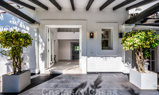 Eigentijdse Andalusische luxevilla te koop in een hoogstaande golfomgeving in Nueva Andalucia, Marbella 59949 