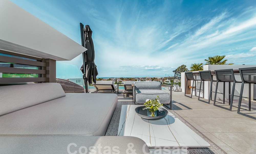 Boetiekvilla te koop met infinity zwembad en panoramisch zeezicht in Nueva Andalucia, Marbella 59721