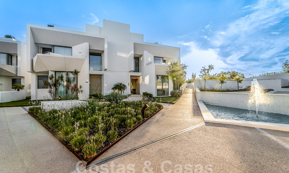 Boetiekvilla te koop met infinity zwembad en panoramisch zeezicht in Nueva Andalucia, Marbella 59752