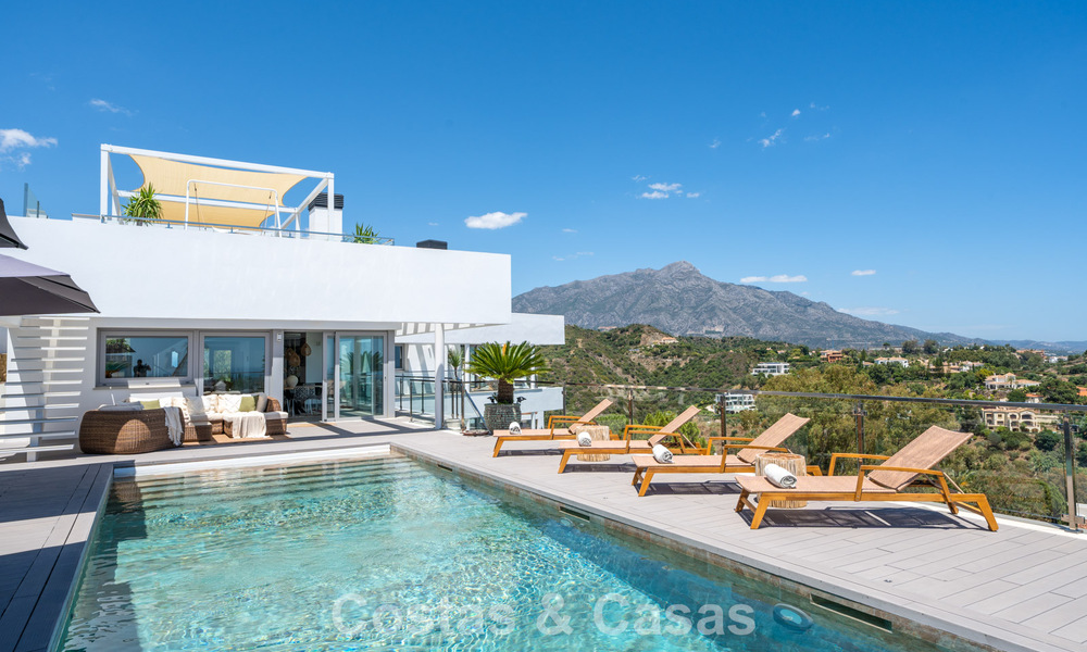 Gesofisticeerde luxevilla te koop in een exclusief golfresort met panoramisch uitzicht in La Quinta, Marbella - Benahavis 60416