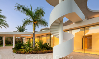 Extravagante designervilla te koop, eerstelijnsgolf in een 5* golfresort aan de Costa del Sol 60193 