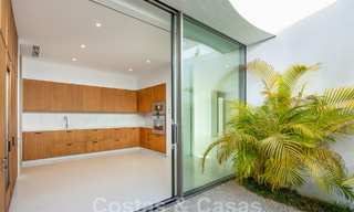 Extravagante designervilla te koop, eerstelijnsgolf in een 5* golfresort aan de Costa del Sol 60204 