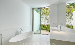 Extravagante designervilla te koop, eerstelijnsgolf in een 5* golfresort aan de Costa del Sol 60205 