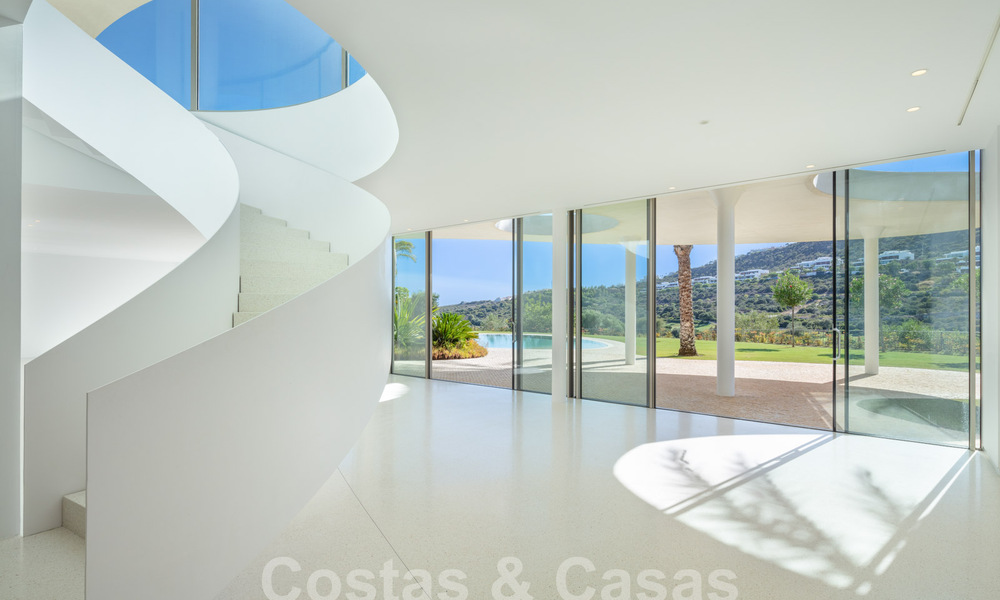 Extravagante designervilla te koop, eerstelijnsgolf in een 5* golfresort aan de Costa del Sol 60207
