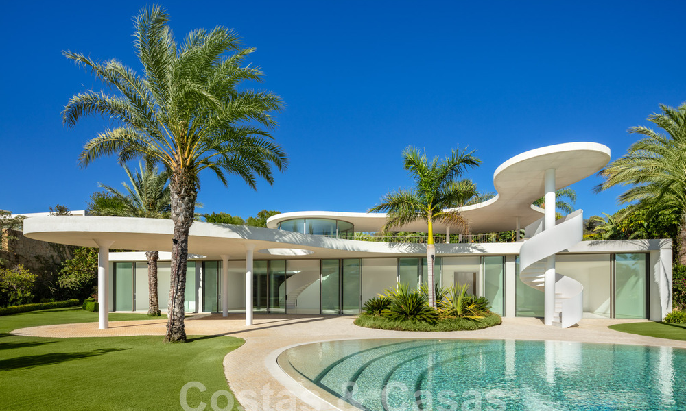 Extravagante designervilla te koop, eerstelijnsgolf in een 5* golfresort aan de Costa del Sol 60211