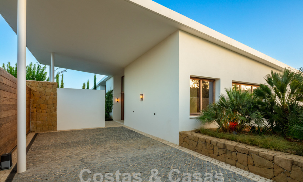 Nieuwe, high-end luxevilla, op de frontlinie van een eersteklas golfbaan aan de Costa del Sol 60214