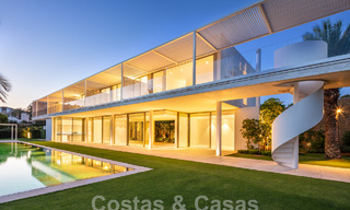 Majestueuze designervilla te koop, direct aan een 5-sterren golfbaan aan de Costa del Sol 60247 