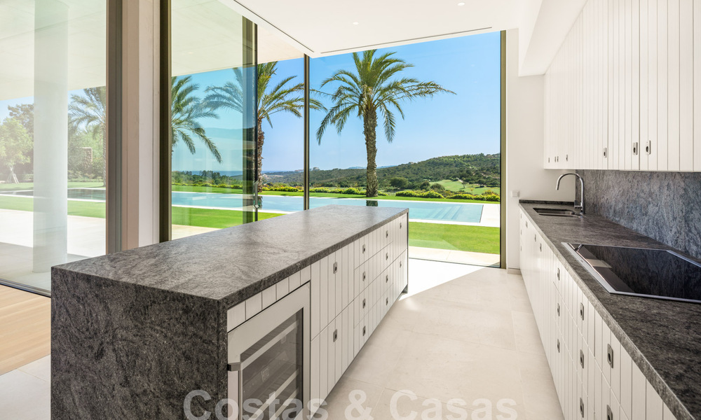 Majestueuze designervilla te koop, direct aan een 5-sterren golfbaan aan de Costa del Sol 60258