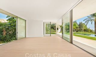 Majestueuze designervilla te koop, direct aan een 5-sterren golfbaan aan de Costa del Sol 60259 