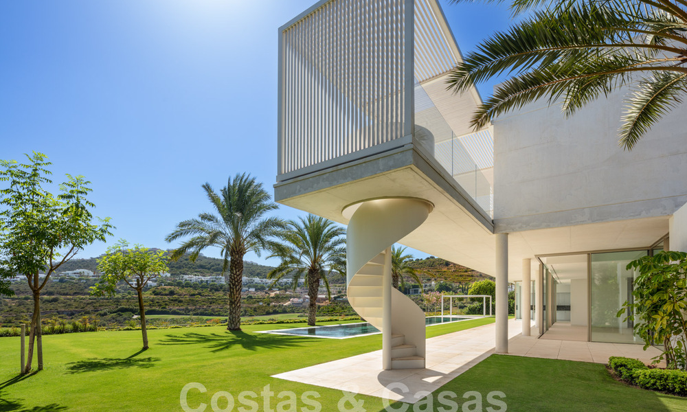 Majestueuze designervilla te koop, direct aan een 5-sterren golfbaan aan de Costa del Sol 60261