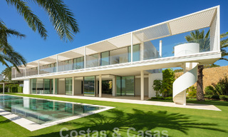 Majestueuze designervilla te koop, direct aan een 5-sterren golfbaan aan de Costa del Sol 60262 