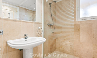 Ruim appartement te koop met zeezicht in een eerstelijns golfcomplex op de New Golden Mile, Marbella - Estepona 60395 