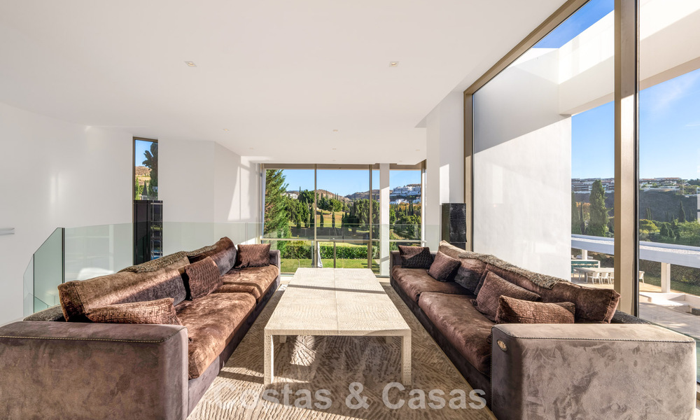 Contemporaine luxevilla te koop, eerstelijns 5-sterren golf in Marbella - Benahavis 60466