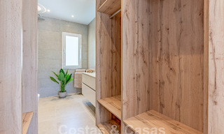Modern gerenoveerd penthouse te koop met ruim terras en zeezicht in La Quinta golfresort, Benahavis - Marbella 60627 