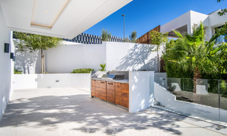 Geavanceerde luxevilla met ultramoderne architectuur te koop in Nueva Andalucia’s golfvallei, Marbella 60589 