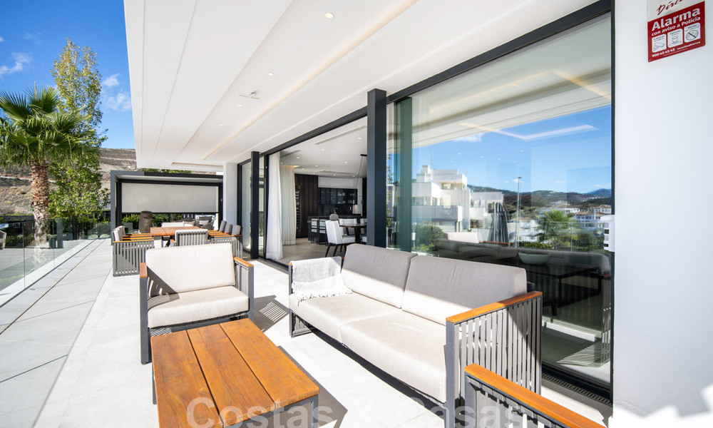 Geavanceerde luxevilla met ultramoderne architectuur te koop in Nueva Andalucia’s golfvallei, Marbella 60590
