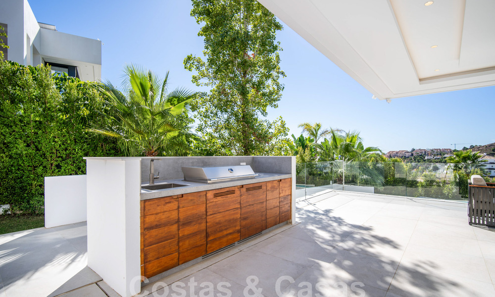 Geavanceerde luxevilla met ultramoderne architectuur te koop in Nueva Andalucia’s golfvallei, Marbella 60591