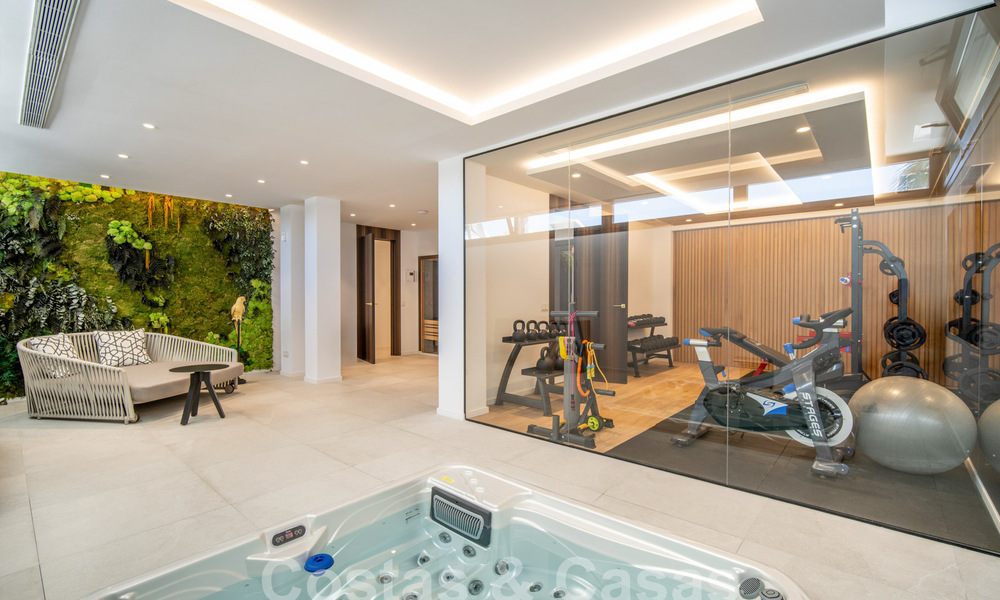 Geavanceerde luxevilla met ultramoderne architectuur te koop in Nueva Andalucia’s golfvallei, Marbella 60594