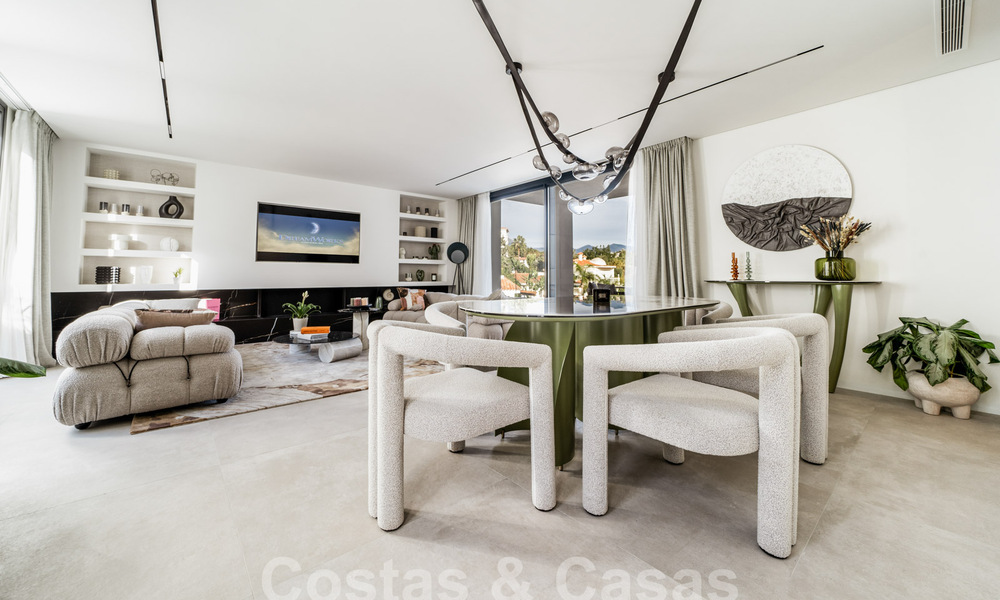 Modern gerenoveerde mediterrane villa met modieus interieurdesign te koop op loopafstand van Puerto Banus, Marbella 60723