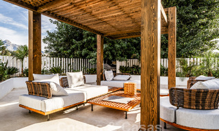 Modern gerenoveerde mediterrane villa met modieus interieurdesign te koop op loopafstand van Puerto Banus, Marbella 60725 