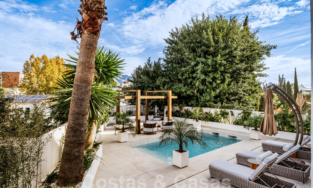 Modern gerenoveerde mediterrane villa met modieus interieurdesign te koop op loopafstand van Puerto Banus, Marbella 60726