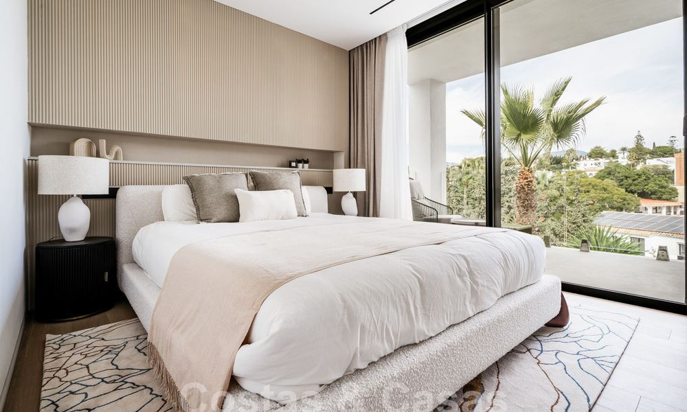 Modern gerenoveerde mediterrane villa met modieus interieurdesign te koop op loopafstand van Puerto Banus, Marbella 60736
