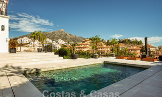 Luxevilla te koop met modern-Mediterraan ontwerp en zeezicht in Nueva Andalucia, Marbella 60968 