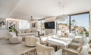 Luxevilla te koop met modern-Mediterraan ontwerp en zeezicht in Nueva Andalucia, Marbella 60973 
