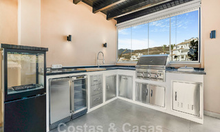 Ruim, luxe penthouse te koop met zeezicht en in een 5-sterren complex in Nueva Andalucia, Marbella 60878 
