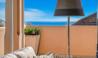 Ruim, luxe penthouse te koop met zeezicht en in een 5-sterren complex in Nueva Andalucia, Marbella 60894 