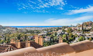 Ruim, luxe penthouse te koop met zeezicht en in een 5-sterren complex in Nueva Andalucia, Marbella 60900 