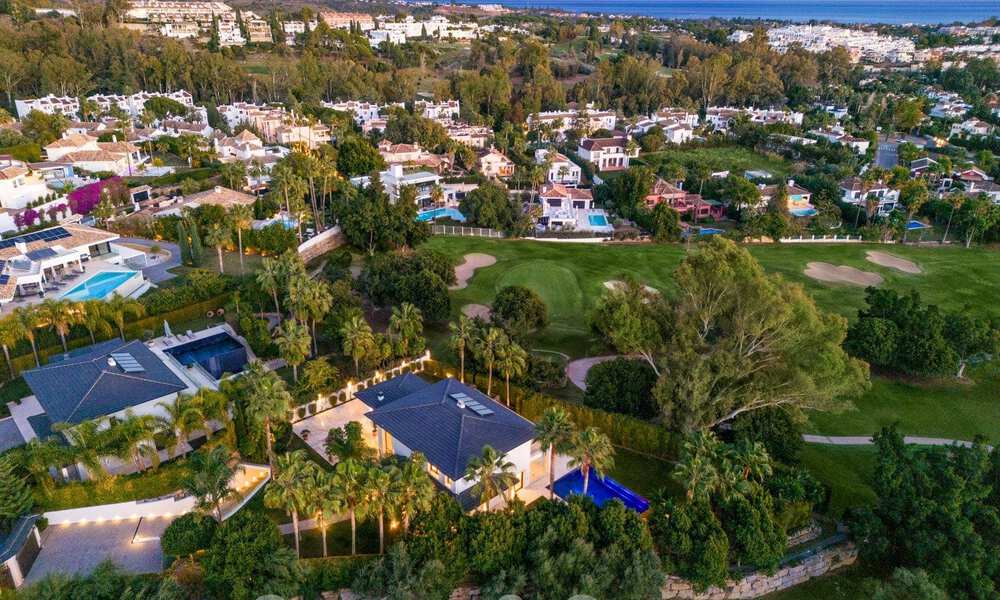 Contemporaine luxevilla te koop, unieke eerstelijnsgolf locatie in Nueva Andalucia’s golfvallei, Marbella 61122