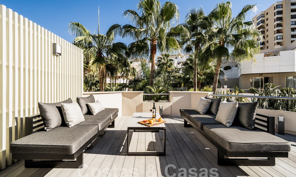 Modern gerenoveerd appartement te koop in een centraal gelegen, gated complex in Nueva Andalucia, Marbella 61192