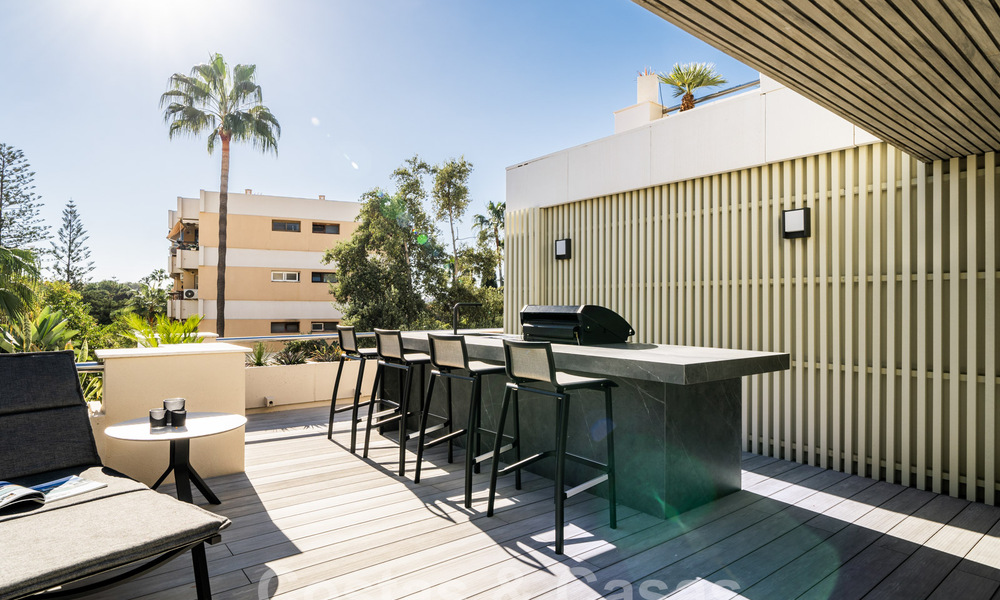 Modern gerenoveerd appartement te koop in een centraal gelegen, gated complex in Nueva Andalucia, Marbella 61194