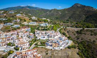Charmant, Andalusisch, halfvrijstaand huis met zeezicht te koop in de heuvels van Marbella - Benahavis 61889 