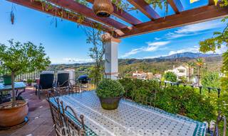 Charmant, Andalusisch, halfvrijstaand huis met zeezicht te koop in de heuvels van Marbella - Benahavis 61899 