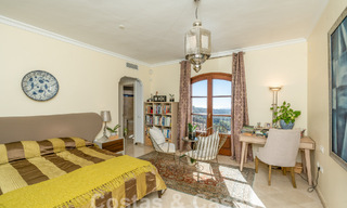 Charmant, Andalusisch, halfvrijstaand huis met zeezicht te koop in de heuvels van Marbella - Benahavis 61909 