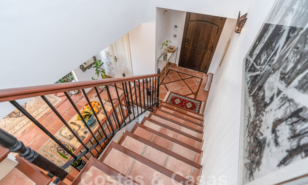 Charmant, Andalusisch, halfvrijstaand huis met zeezicht te koop in de heuvels van Marbella - Benahavis 61912