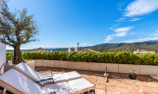 Charmant, Andalusisch, halfvrijstaand huis met zeezicht te koop in de heuvels van Marbella - Benahavis 61919 