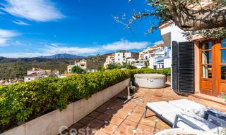 Charmant, Andalusisch, halfvrijstaand huis met zeezicht te koop in de heuvels van Marbella - Benahavis 61921 