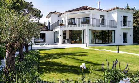 Luxevilla met modern-Mediterraan ontwerp te koop in een populaire golfomgeving in Nueva Andalucia, Marbella 61715