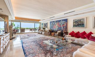 Luxueus appartement te koop met panoramisch zeezicht in een gated urbanisatie op de Golden Mile, Marbella 61755 