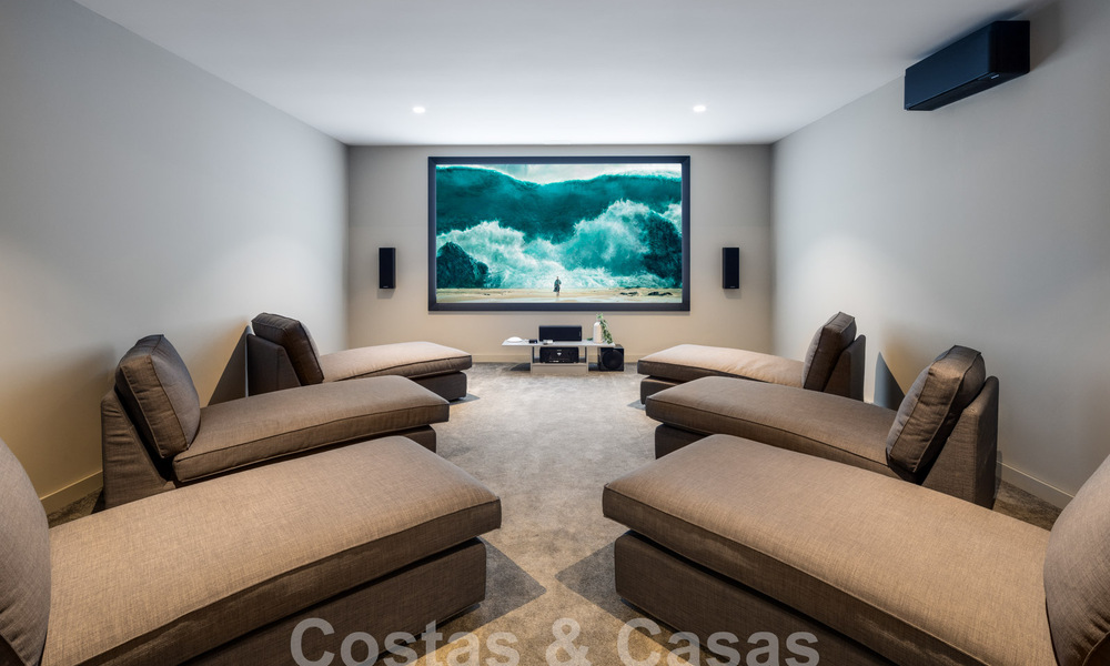 Geavanceerde luxevilla met modern design te koop op loopafstand van de golfbaan in Nueva Andalucia, Marbella 61361