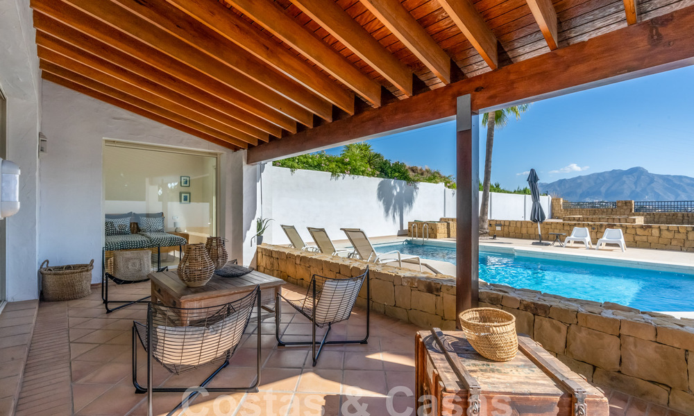 Charmante familiewoning te koop met uitzicht op golf- en berglandschap in Benahavis - Marbella 62095